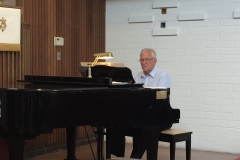 Choir Accompanist, Gary Roberts